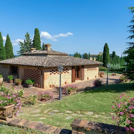 Villa I Levrieri 8, Emma *
